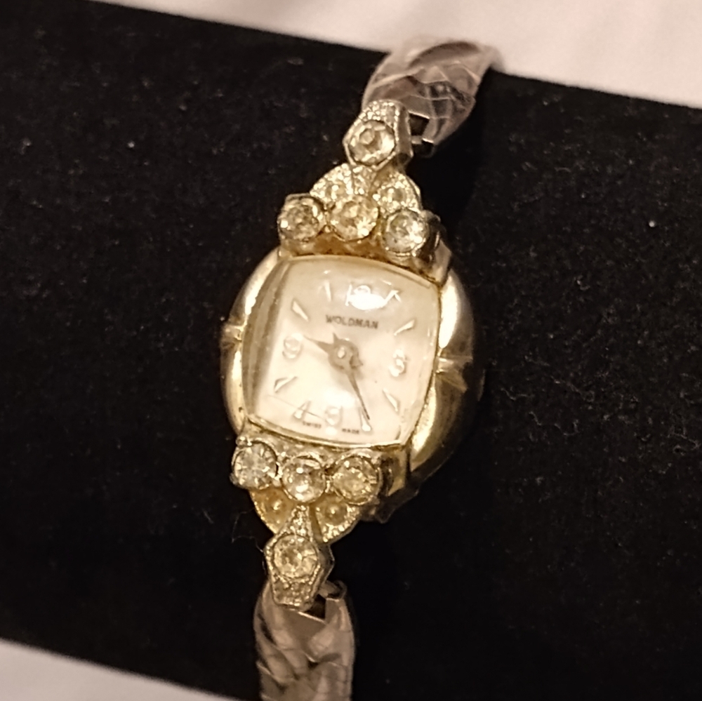 Vintage Woldman Watch (Needs A Battery)